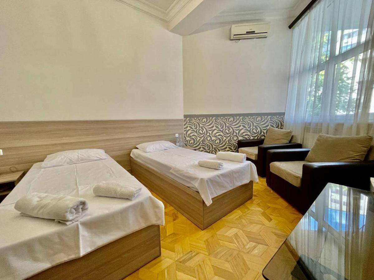 Olive Hotel Yerevan Luaran gambar